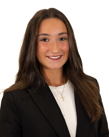 Bella Donofrio headshot