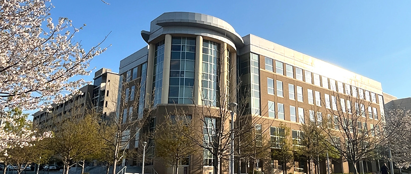 External photo of the Discovery 1 building at USC